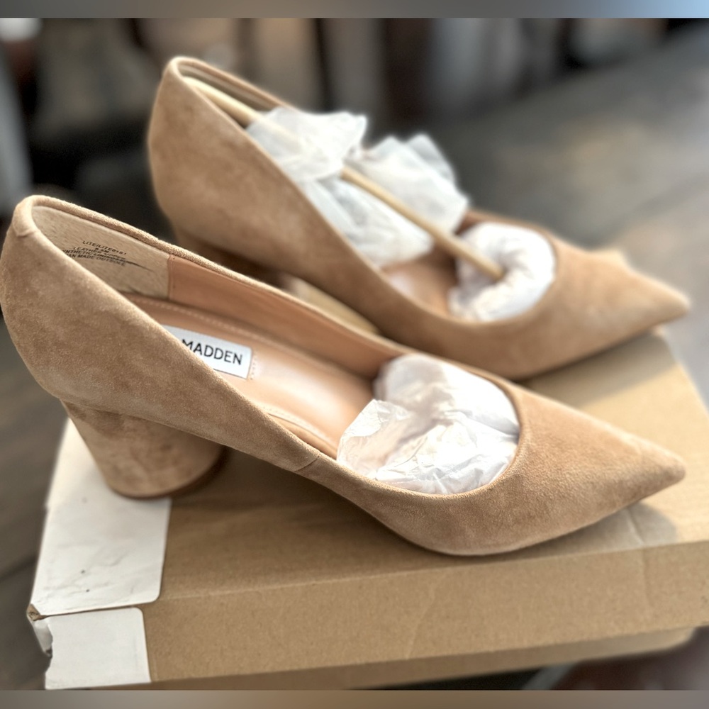 Steve Madden Pointed Toe Tan Suede Heels Round Block Heel Women’s 8.5